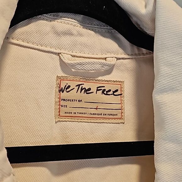 Free People Jolene Oversized Denim Trucker Jacket in Ecru Cream size Large - Picture 11 of 13